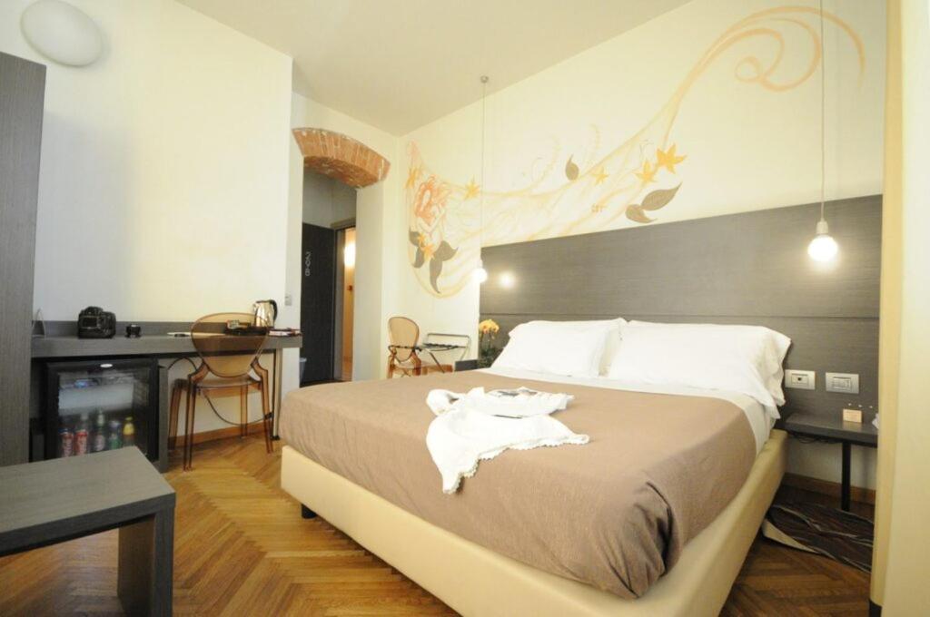 Hotel Tirreno Marina di Massa Zewnętrze zdjęcie